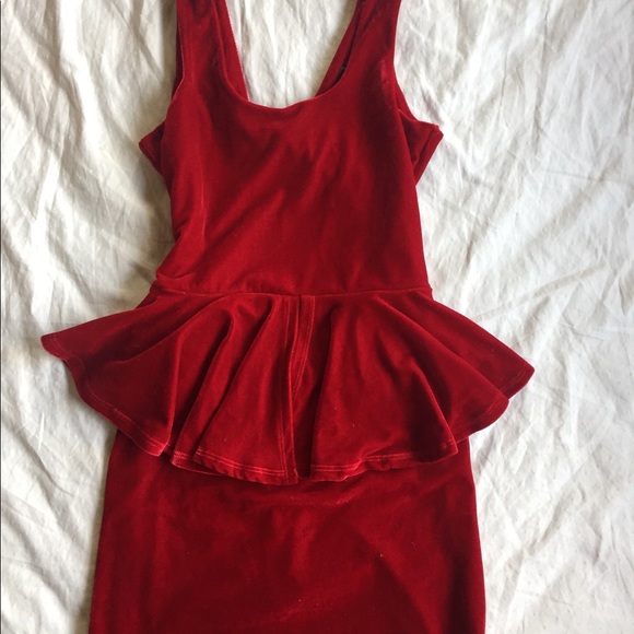 Red velvet peplum dress with cut out in back - Picture 4 of 5